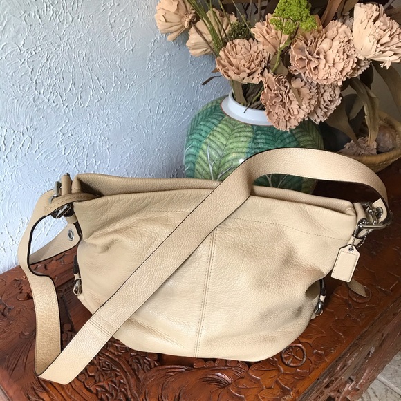 COPY - Vintage Coach pebble grain leather shoulde… - Picture 2 of 8